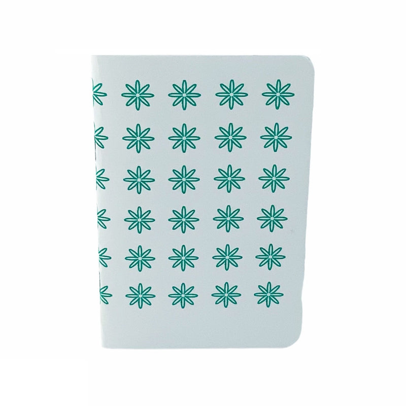 carnet pop avec des fleurs bleues